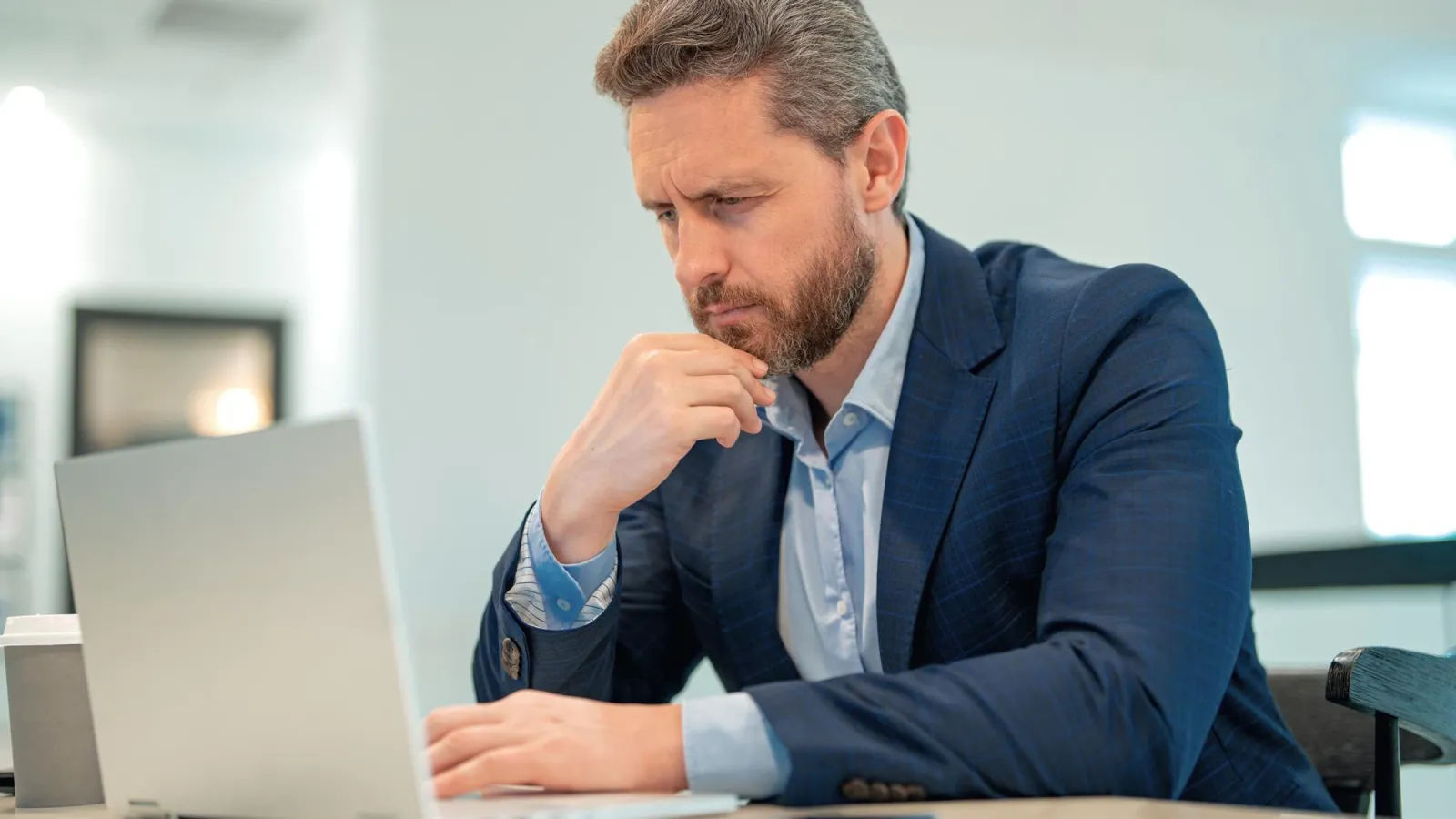 Phishing dopé à l'IA : comment les hackers piègent même les plus méfiants en 2024
