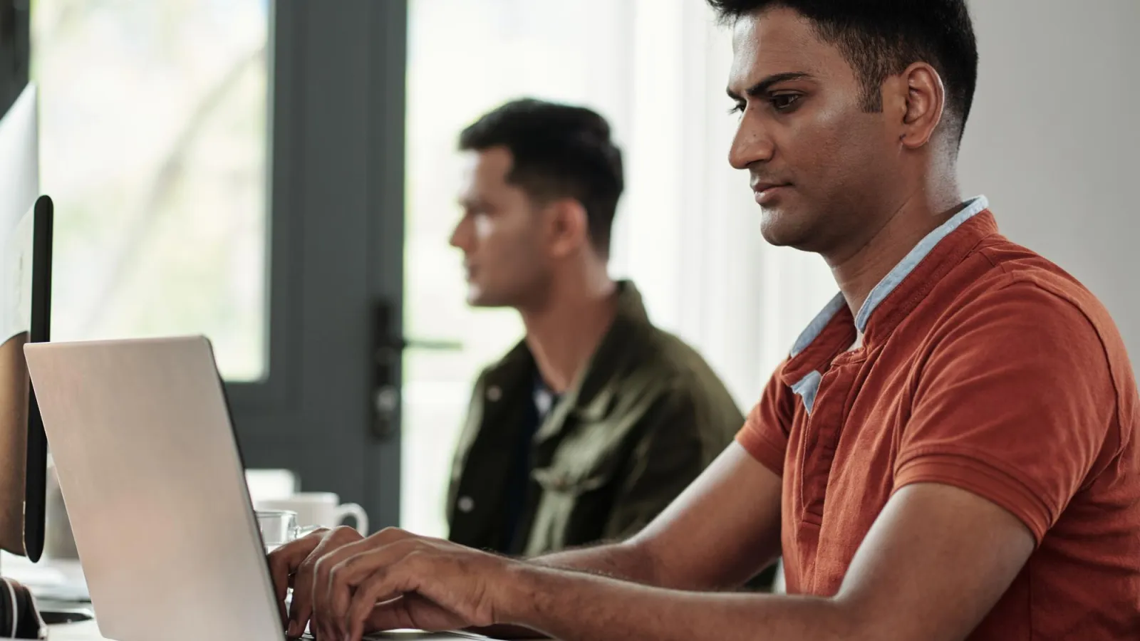 IA et code : on a testé les assistants de développement pour voir s'ils tiennent vraiment leurs promesses