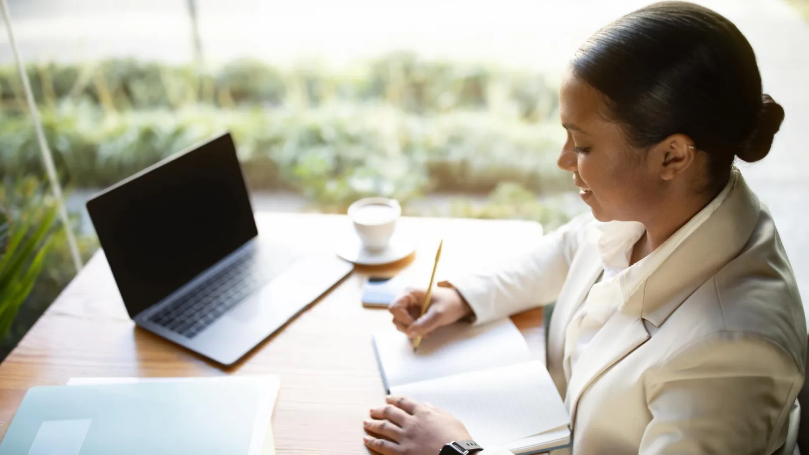 Les IA agentiques : ces assistants qui ne se contentent plus de répondre, ils AGISSENT